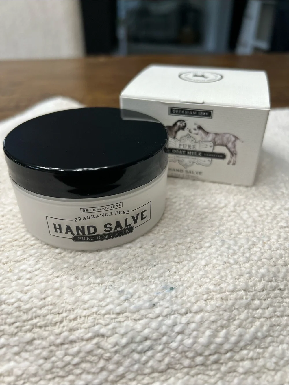 Beekman 1802 Hand Salve - Black & White Jar